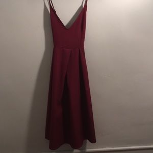 Low back pleated midi dress